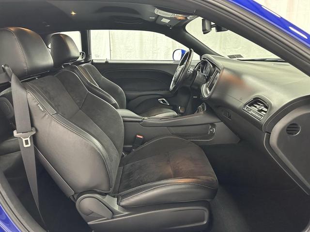 Photo of 2022 Indigo Blue Dodge Challenger