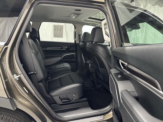 Photo of 2025 Dark Moss Kia Telluride