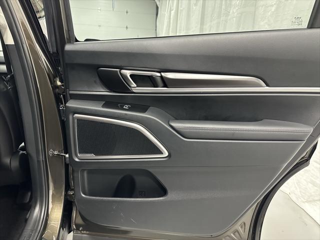 Photo of 2025 Dark Moss Kia Telluride
