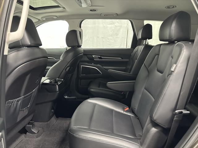 Photo of 2025 Dark Moss Kia Telluride