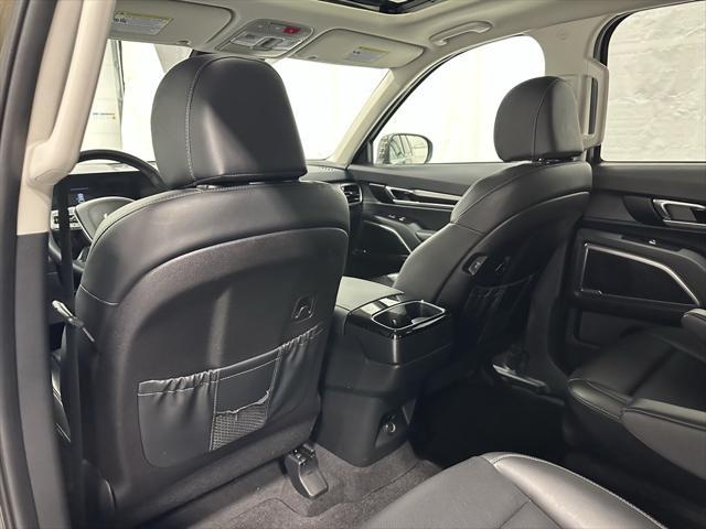 Photo of 2025 Dark Moss Kia Telluride