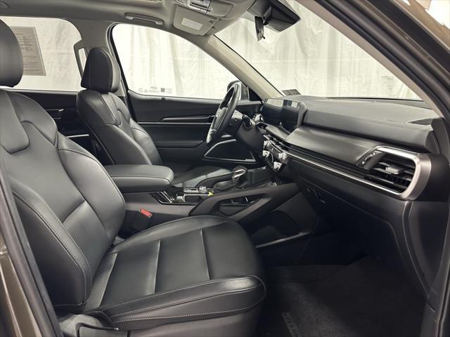Photo of 2025 Dark Moss Kia Telluride
