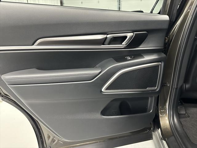 Photo of 2025 Dark Moss Kia Telluride