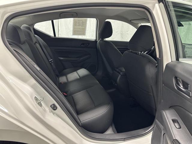 Photo of 2024 Pearl White Tricoat Nissan Altima