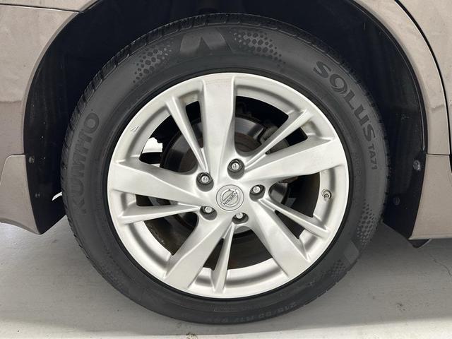 Photo of 2015 Java Metallic Nissan Altima