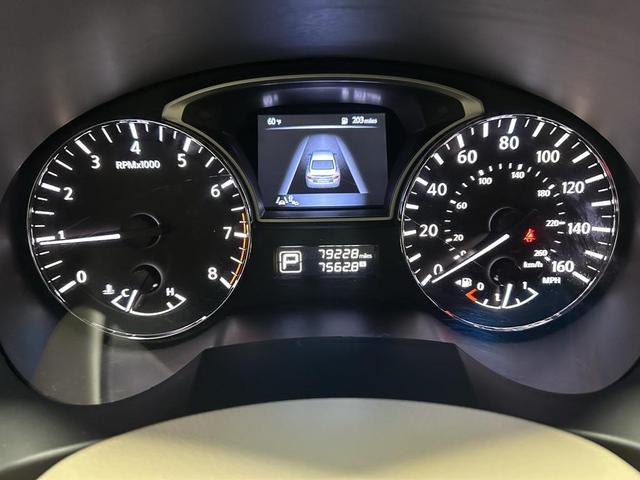 Photo of 2015 Java Metallic Nissan Altima