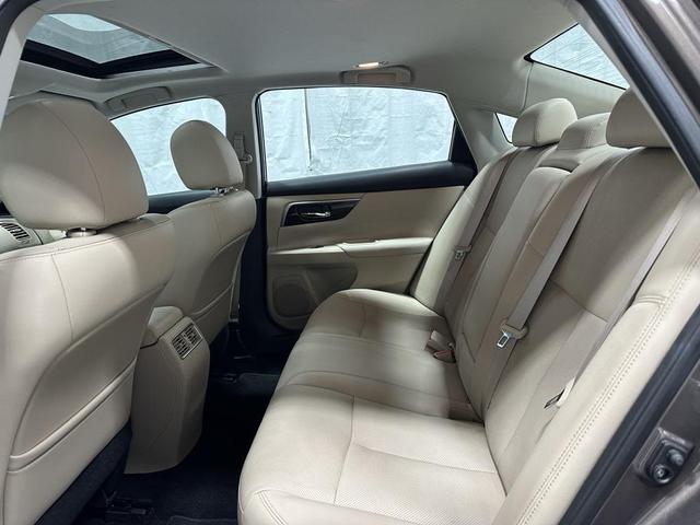Photo of 2015 Java Metallic Nissan Altima