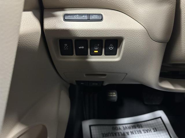 Photo of 2015 Java Metallic Nissan Altima