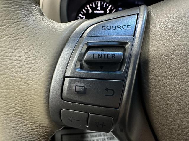 Photo of 2015 Java Metallic Nissan Altima