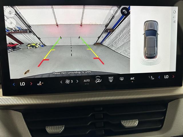 Photo of 2025 Carbonized Gray Metallic Ford Explorer
