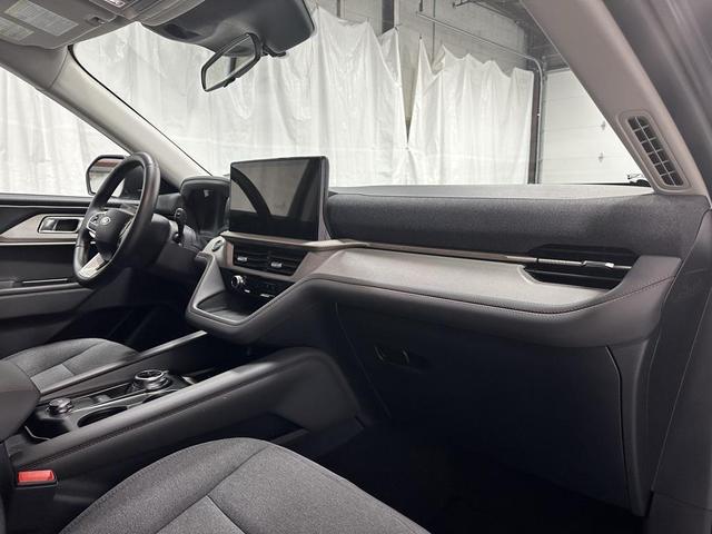 Photo of 2025 Carbonized Gray Metallic Ford Explorer