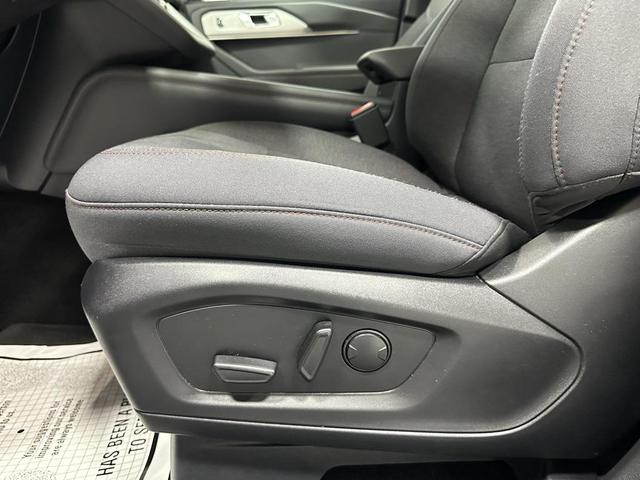 Photo of 2025 Carbonized Gray Metallic Ford Explorer