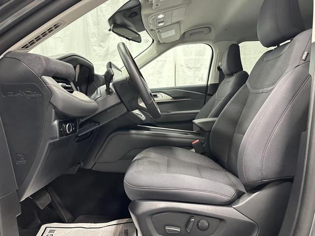 Photo of 2025 Carbonized Gray Metallic Ford Explorer