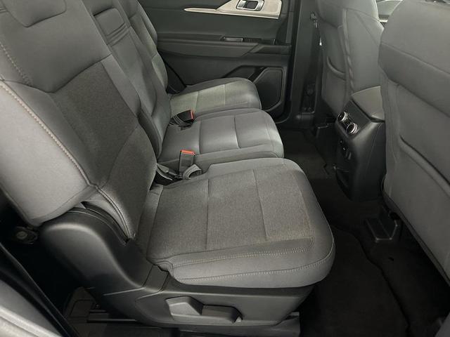 Photo of 2025 Carbonized Gray Metallic Ford Explorer