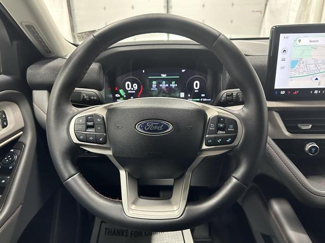 Photo of 2025 Carbonized Gray Metallic Ford Explorer