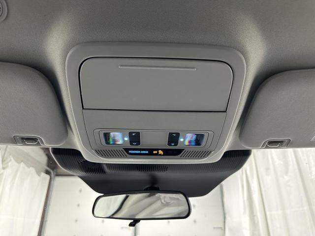 Photo of 2025 Carbonized Gray Metallic Ford Explorer