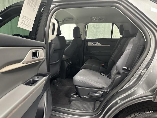 Photo of 2025 Carbonized Gray Metallic Ford Explorer