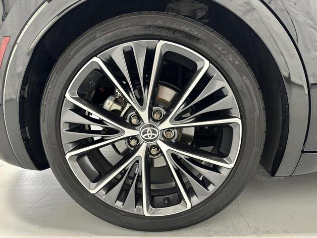 Photo of 2024 Midnight Black Metallic Toyota Prius
