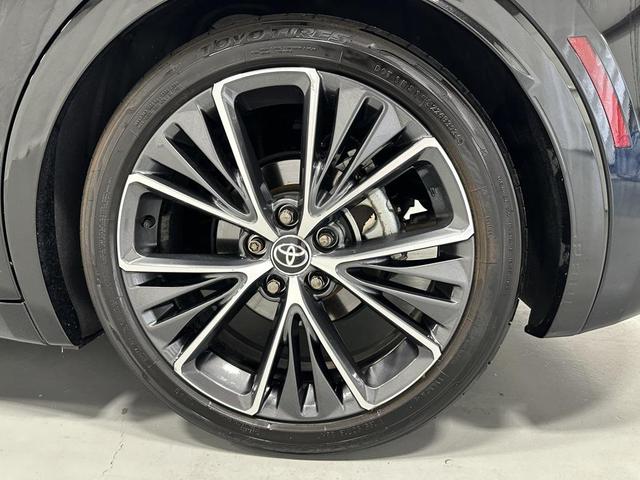 Photo of 2024 Midnight Black Metallic Toyota Prius