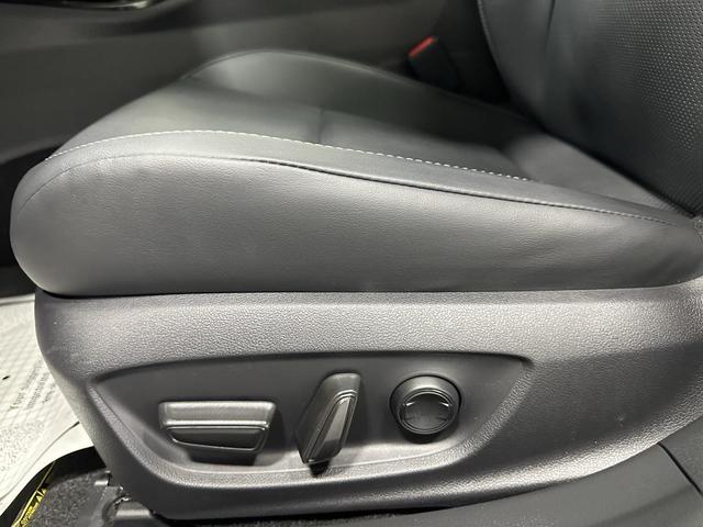 Photo of 2024 Midnight Black Metallic Toyota Prius