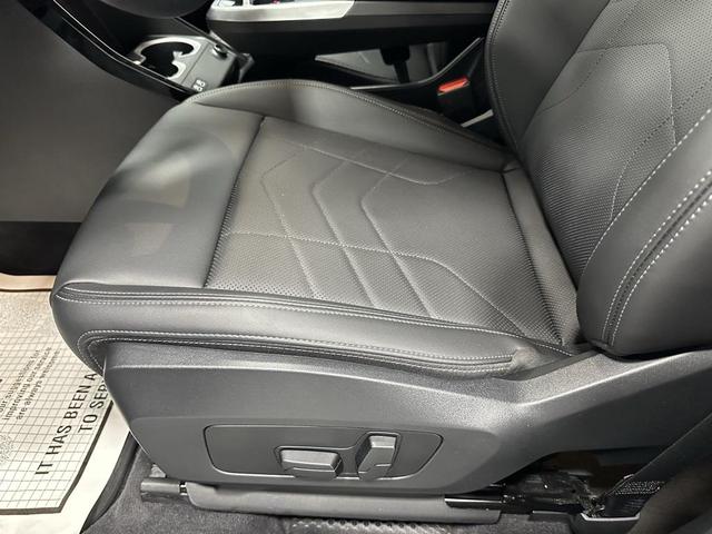 Photo of 2025 Jet Black BMW X1
