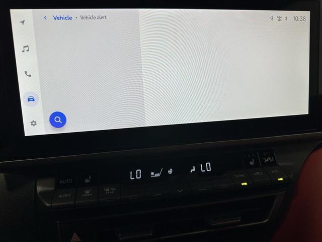 Photo of 2025 Wind Chill Pearl Toyota Camry