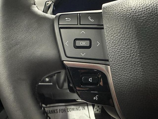 Photo of 2025 Wind Chill Pearl Toyota Camry
