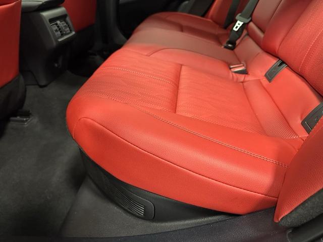 Photo of 2025 Wind Chill Pearl Toyota Camry