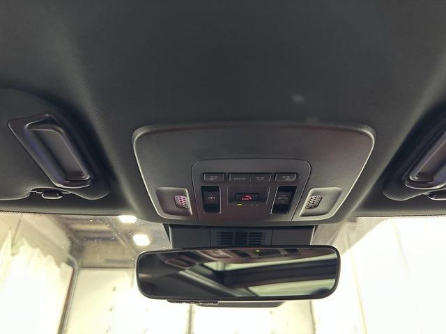 Photo of 2025 Wind Chill Pearl Toyota Camry