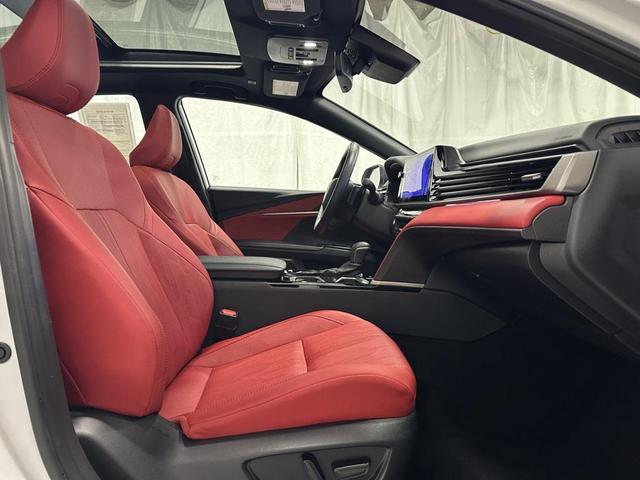 Photo of 2025 Wind Chill Pearl Toyota Camry
