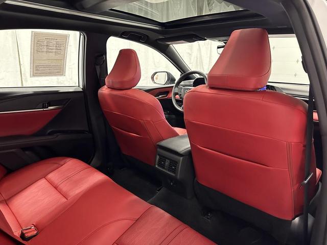 Photo of 2025 Wind Chill Pearl Toyota Camry