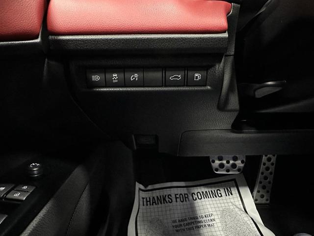 Photo of 2025 Wind Chill Pearl Toyota Camry