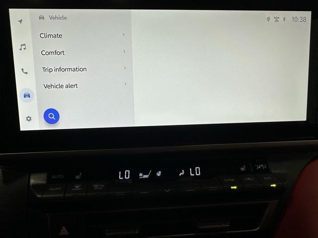 Photo of 2025 Wind Chill Pearl Toyota Camry