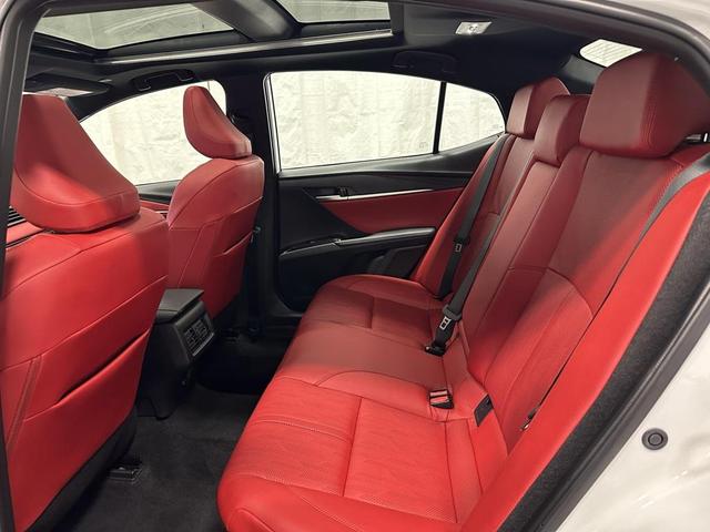 Photo of 2025 Wind Chill Pearl Toyota Camry