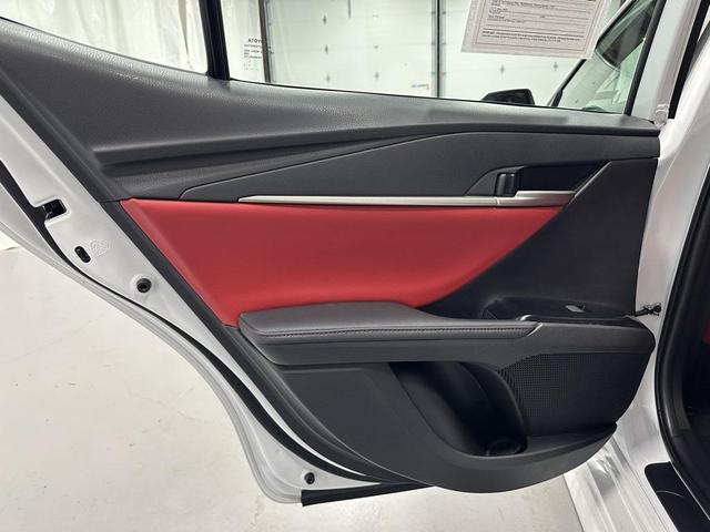 Photo of 2025 Wind Chill Pearl Toyota Camry