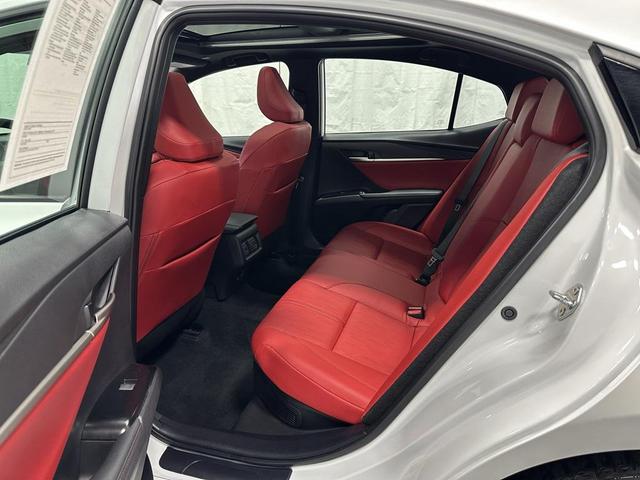 Photo of 2025 Wind Chill Pearl Toyota Camry