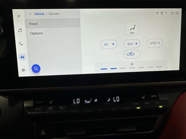 Photo of 2025 Wind Chill Pearl Toyota Camry