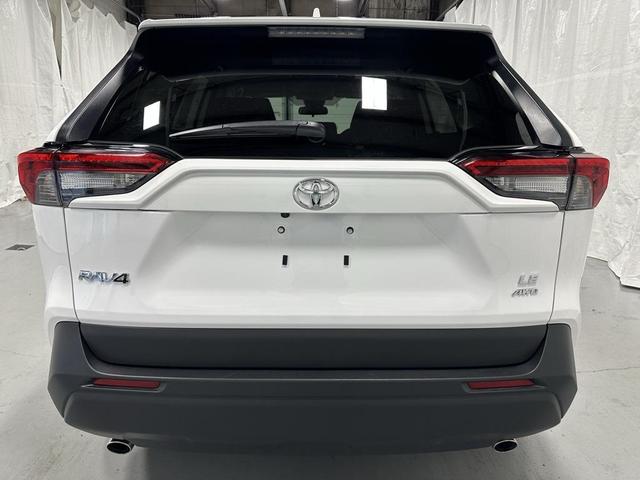 Photo of 2025 Ice Cap Toyota RAV4