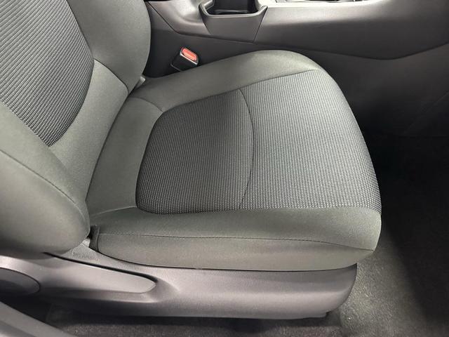 Photo of 2025 Ice Cap Toyota RAV4