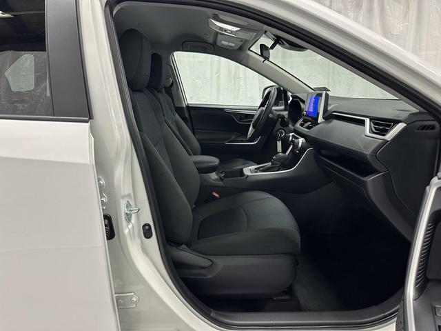 Photo of 2025 Ice Cap Toyota RAV4