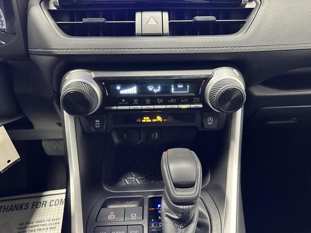 Photo of 2025 Ice Cap Toyota RAV4
