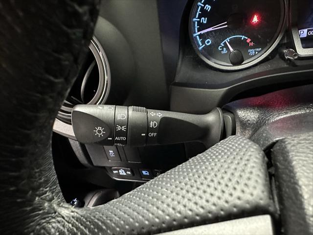 Photo of 2021 Midnight Black Metallic Toyota Tacoma
