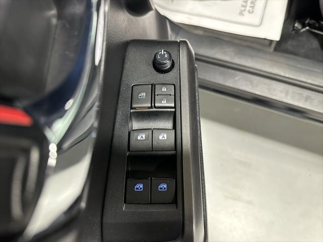Photo of 2021 Midnight Black Metallic Toyota Tacoma