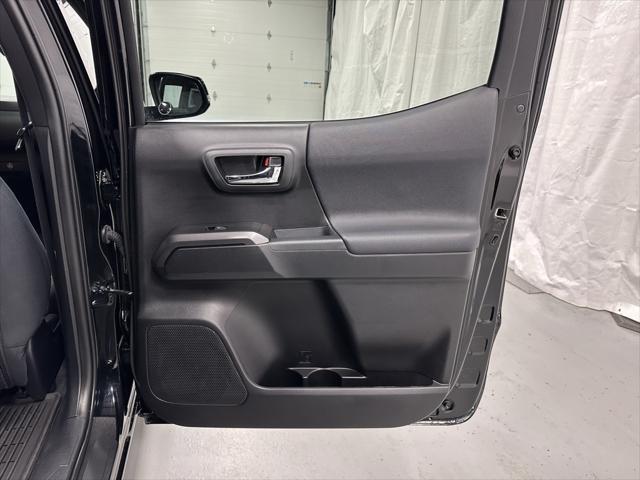 Photo of 2021 Midnight Black Metallic Toyota Tacoma
