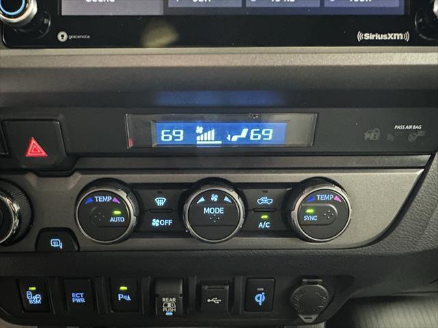 Photo of 2021 Midnight Black Metallic Toyota Tacoma