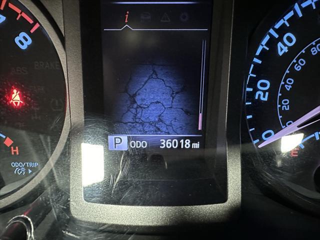 Photo of 2021 Midnight Black Metallic Toyota Tacoma