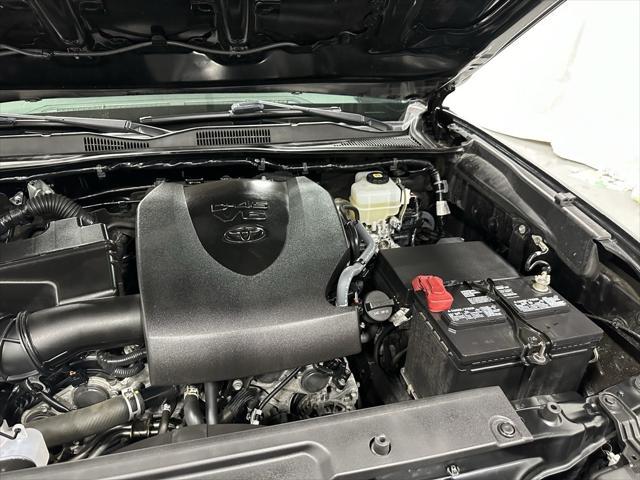 Photo of 2021 Midnight Black Metallic Toyota Tacoma