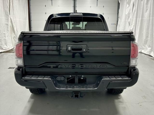 Photo of 2021 Midnight Black Metallic Toyota Tacoma