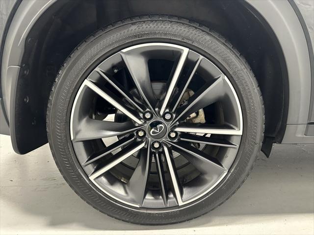 Photo of 2022 Mineral Black INFINITI QX55