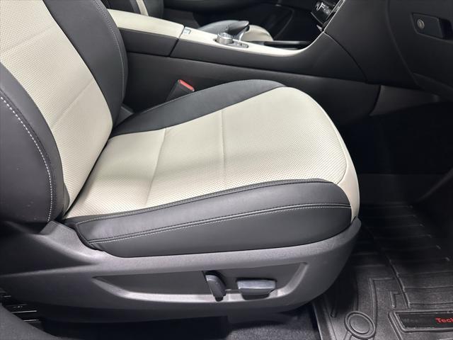 Photo of 2022 Mineral Black INFINITI QX55